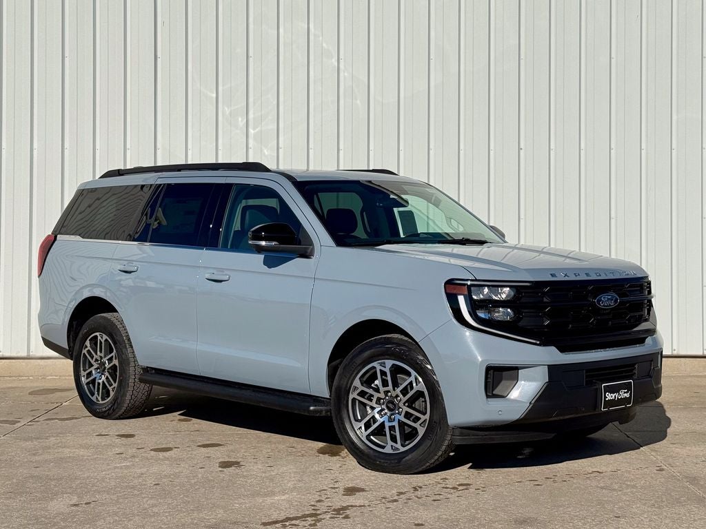 2026 Ford Expedition Active
