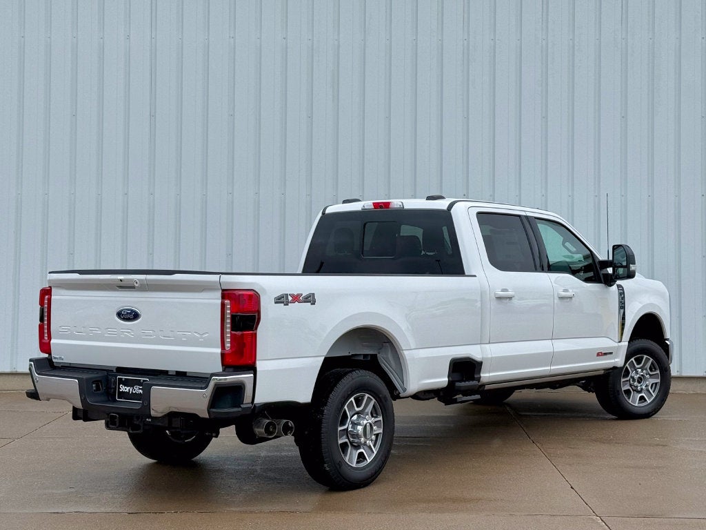 2026 Ford F-350SD Lariat
