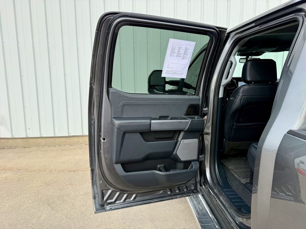 2023 Ford F-350SD Lariat