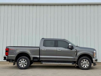 2023 Ford F-350SD Lariat