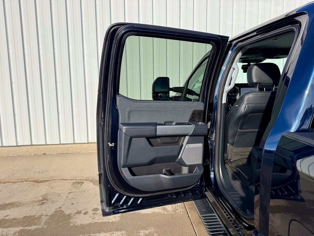 2023 Ford F-350SD Lariat