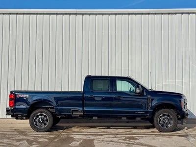 2023 Ford F-350SD Lariat