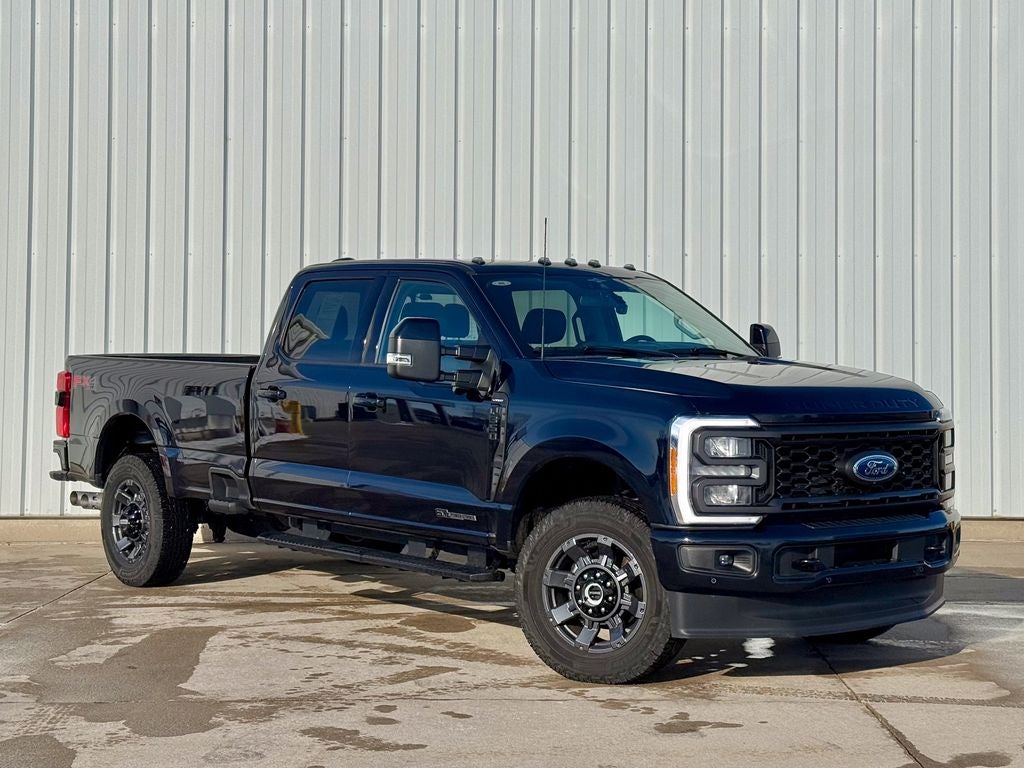 2023 Ford F-350SD Lariat