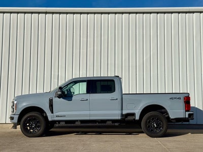 2025 Ford F-350SD Lariat