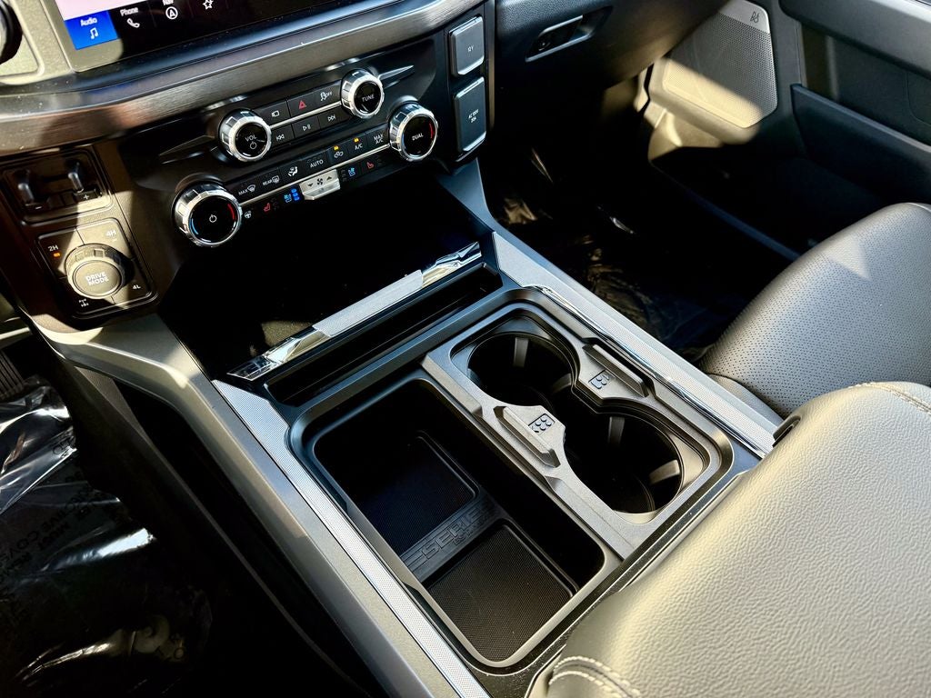 2025 Ford F-350SD Lariat