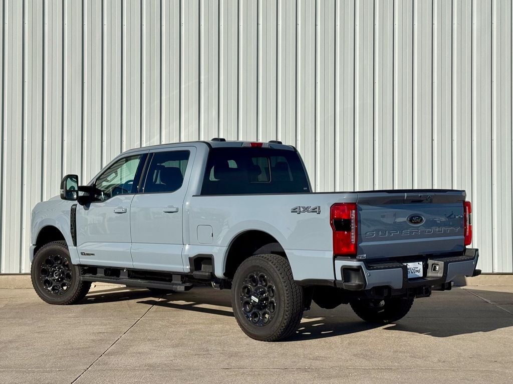 2025 Ford F-350SD Lariat