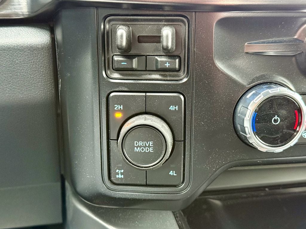 2026 Ford F-350SD Black Widow