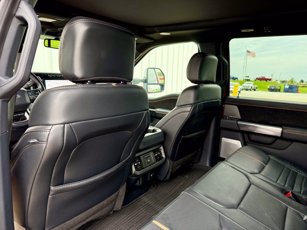 2024 Ford F-450SD Platinum