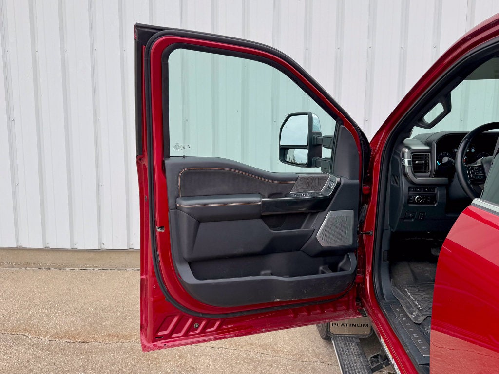 2024 Ford F-450SD Platinum