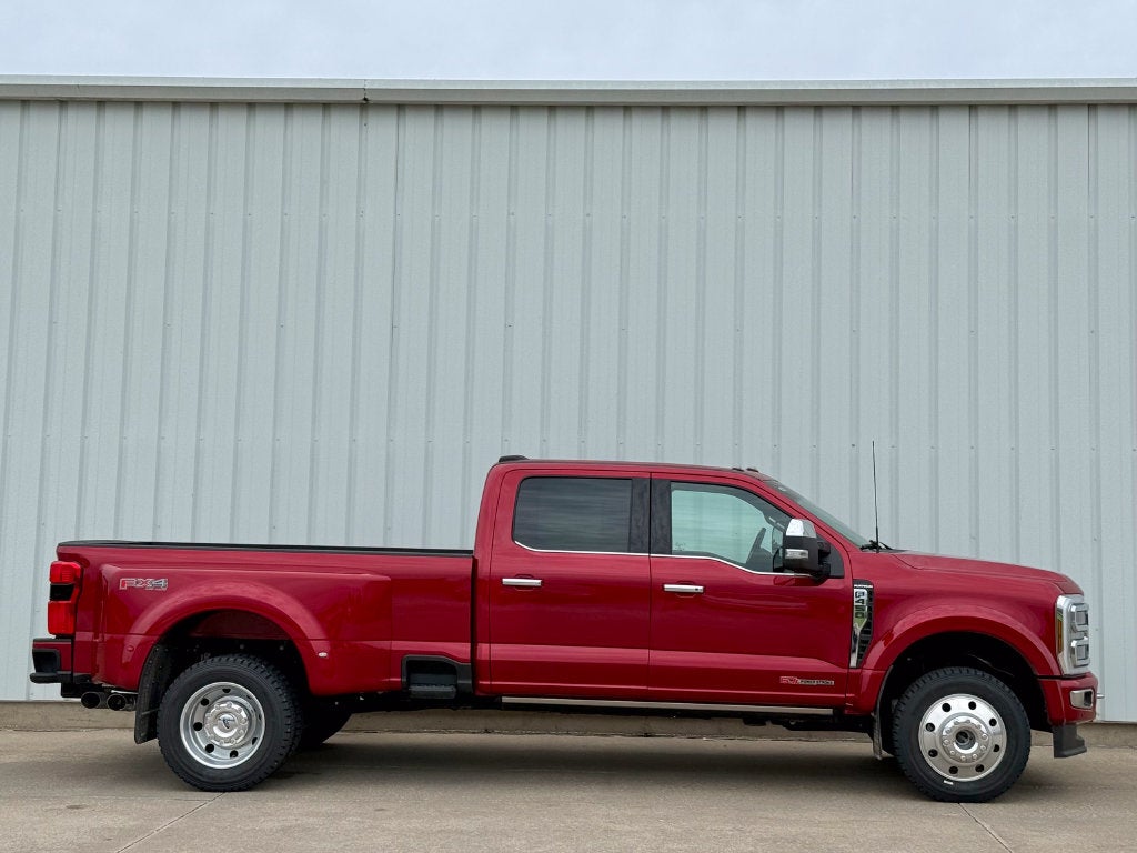 2024 Ford F-450SD Platinum