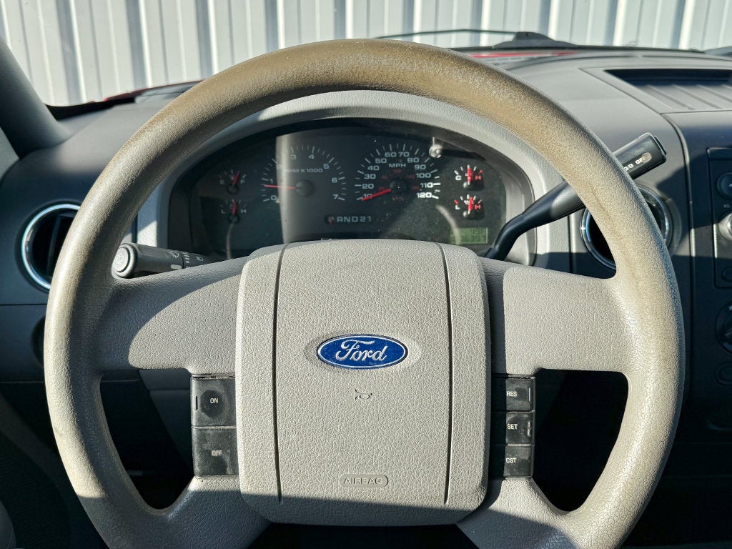 2004 Ford F-150 XLT
