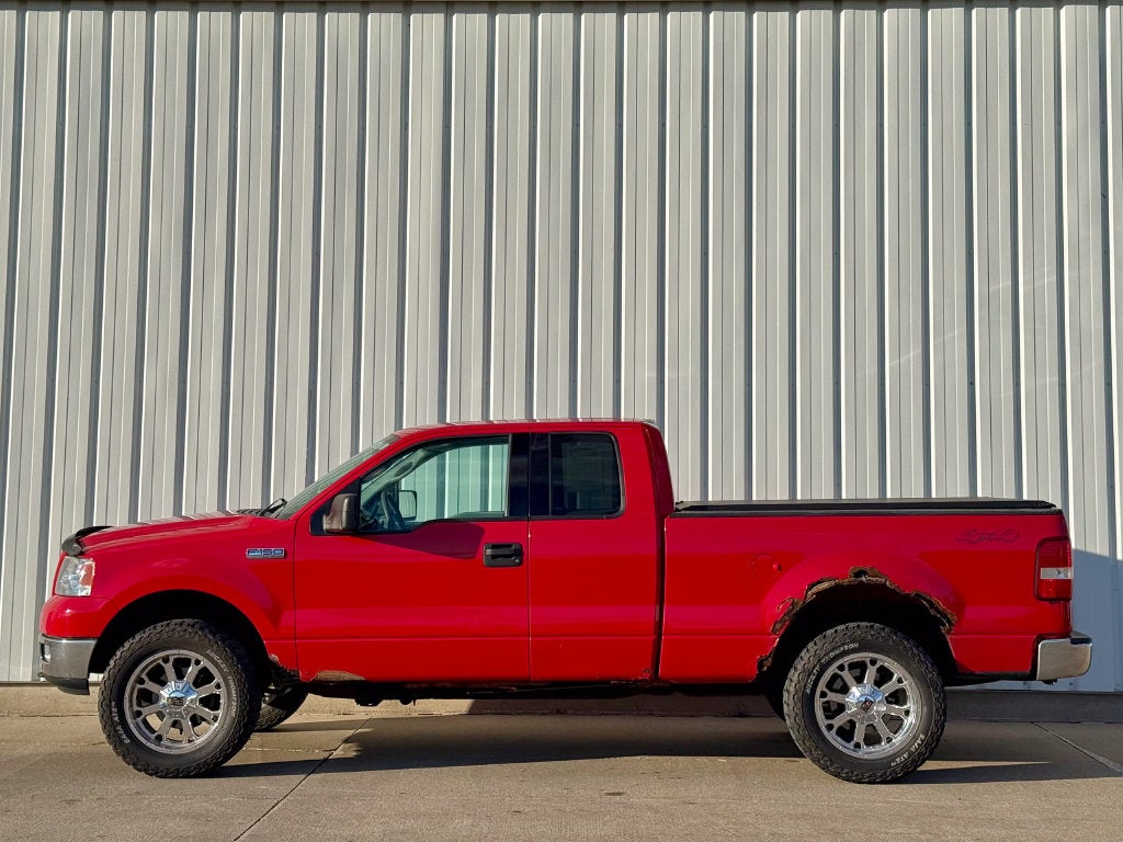 2004 Ford F-150 XLT