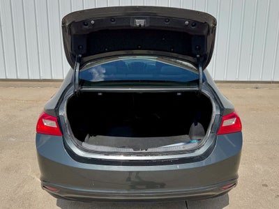 2017 Chevrolet Malibu LT 1LT
