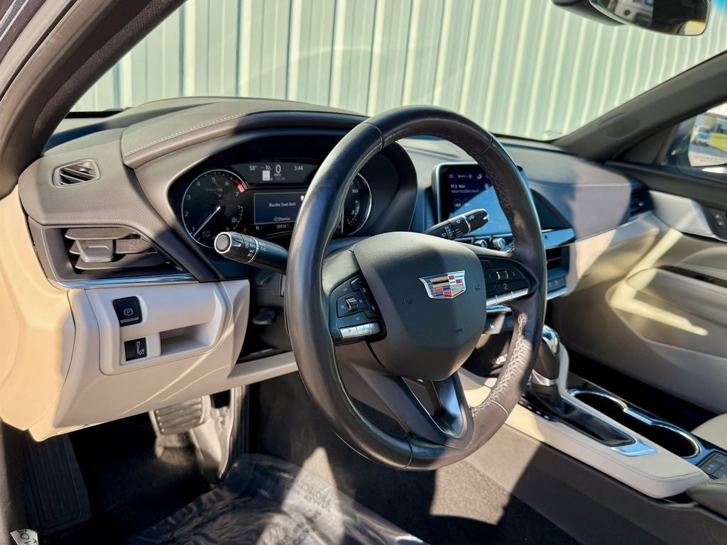 2021 Cadillac CT4 Luxury