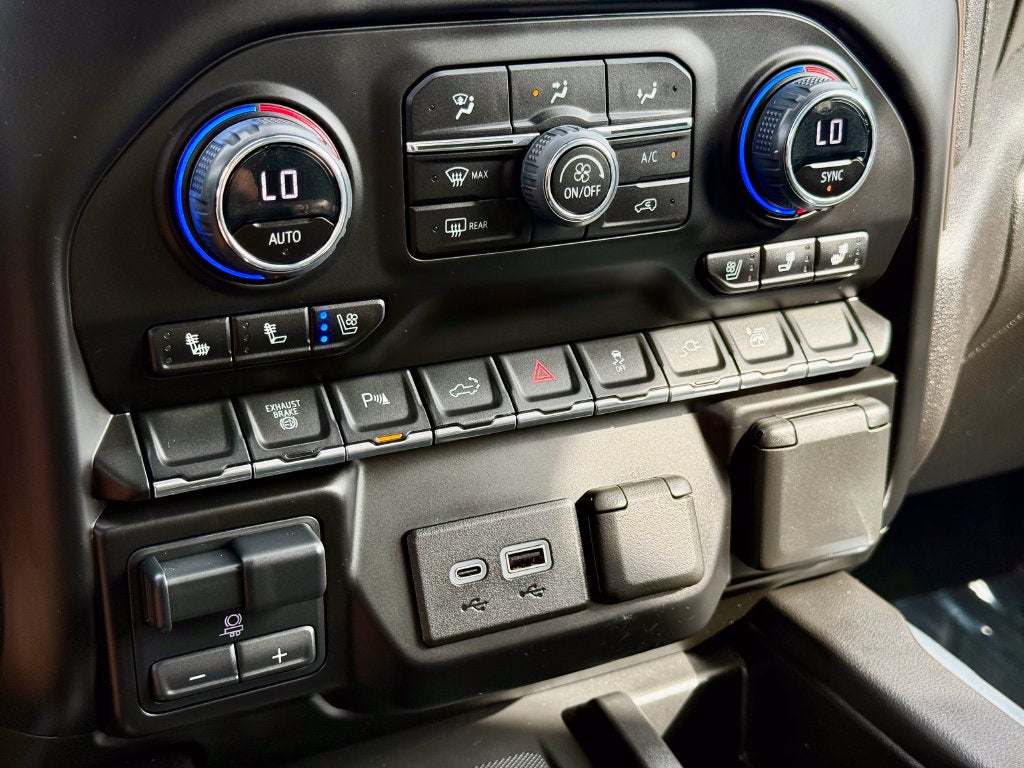 2023 Chevrolet Silverado 2500HD High Country