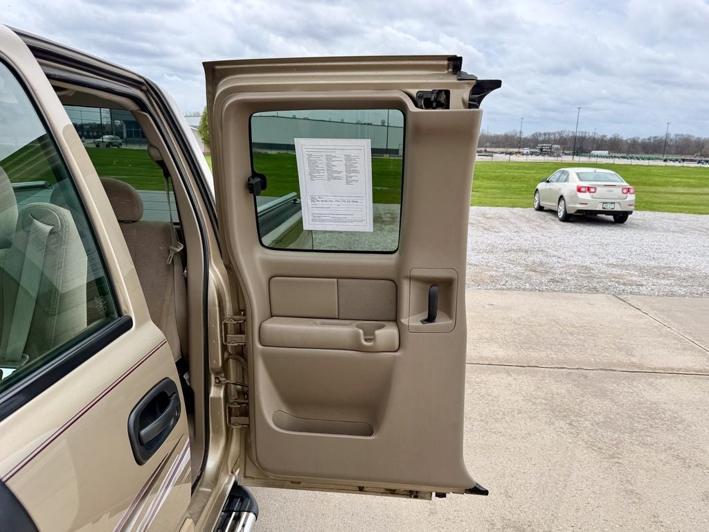 2004 Chevrolet Silverado 1500 LS
