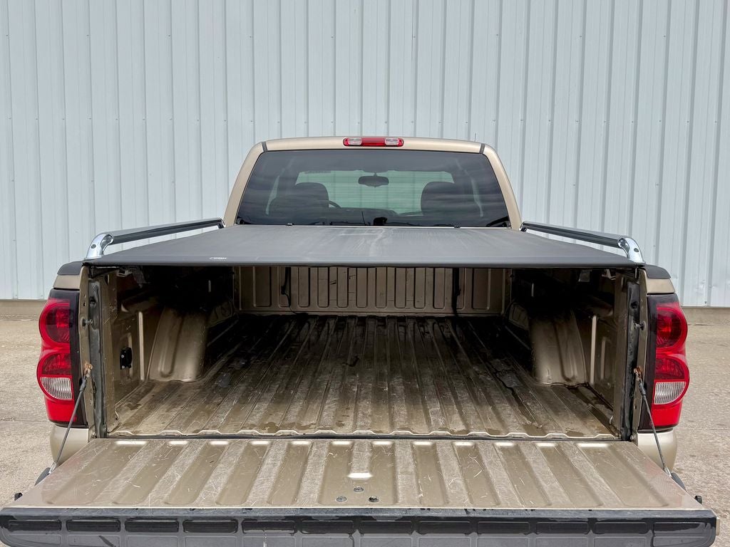 2004 Chevrolet Silverado 1500 LS