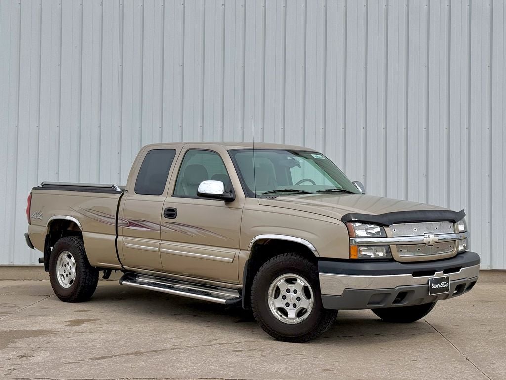 2004 Chevrolet Silverado 1500 LS