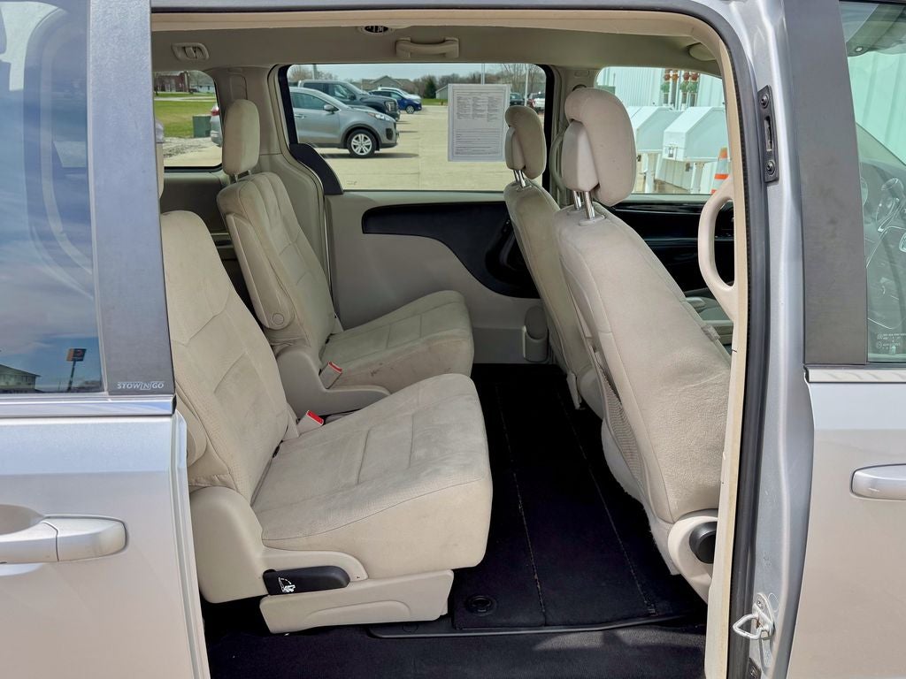 2012 Chrysler Town & Country Touring