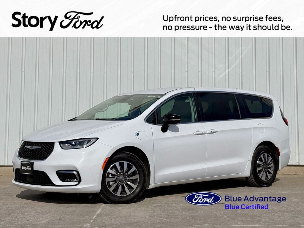 2024 Chrysler Pacifica PHEV Select