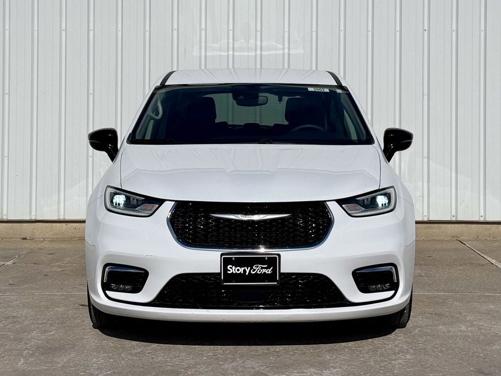 2024 Chrysler Pacifica Hybrid Select