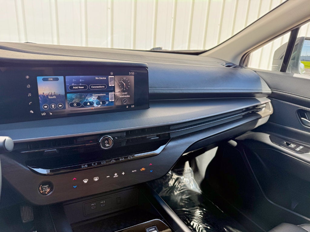 2025 Nissan Murano SV