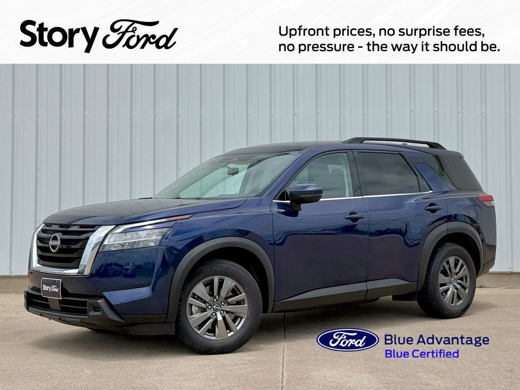 2022 Nissan Pathfinder SV 4WD's photo