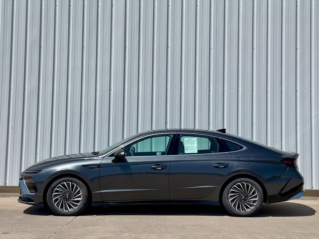 2024 Hyundai Sonata Hybrid Limited